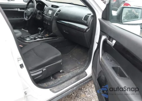 2015 Kia Sorento Lx из США, поврежденный, VIN 5XYKTCA6XFG586049